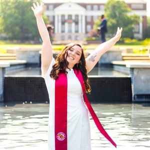 Meet your Posher, Jenn